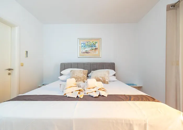 Vera Apartment