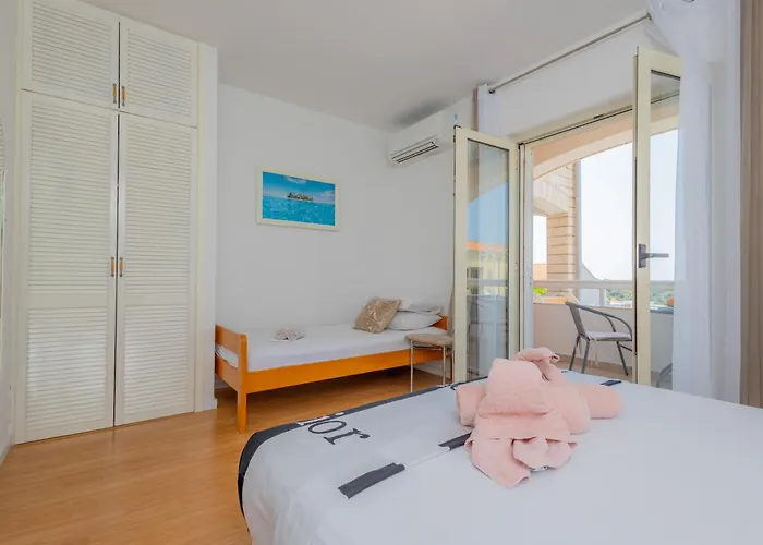 Vera Apartment